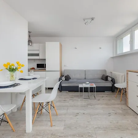 Stylowy Apartament Typu Studio Z Widokiem Na Stare Miasto By Renters
