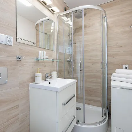 Stylowy Apartament Typu Studio Z Widokiem Na Stare Miasto By Renters شقة شتشيتسين